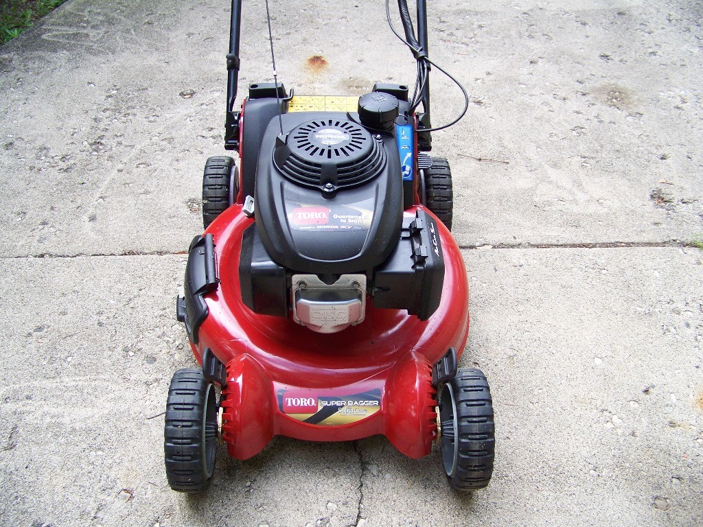 Toro Personal Pace Mower Super Bagger – Review