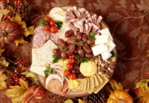 How to Make a Charcuterie Board for Thanksgiving